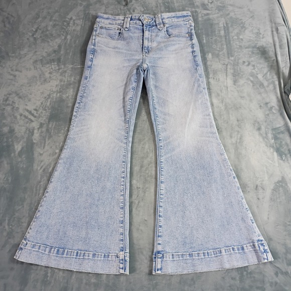 American Eagle Outfitters Denim - American Eagle Next Level Stretch High Waisted Flare Jeans Light Wash Blue Sz 8